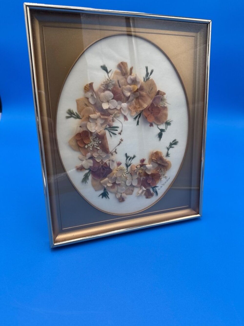 Vintage Pressed Floral Artwork Gold Frame Shadow Box MCM Granmacore Cottagecore